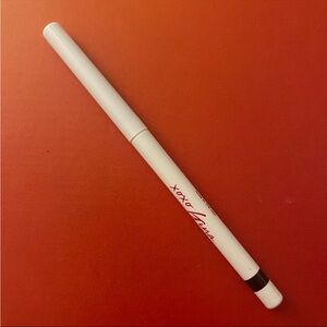 5 for $25! xoxo Gina Luxeline Precision Lip Liner